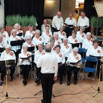 koor 'Oud Goud' zingt in de Volckaert