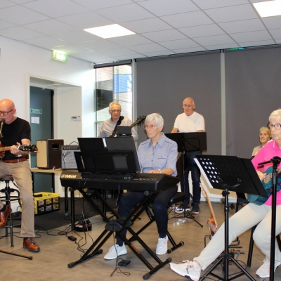 20251010 muziekgroepretired - 